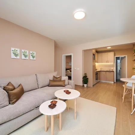 Apartment Martello Garden