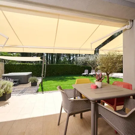 Apartment Martello Garden Porec